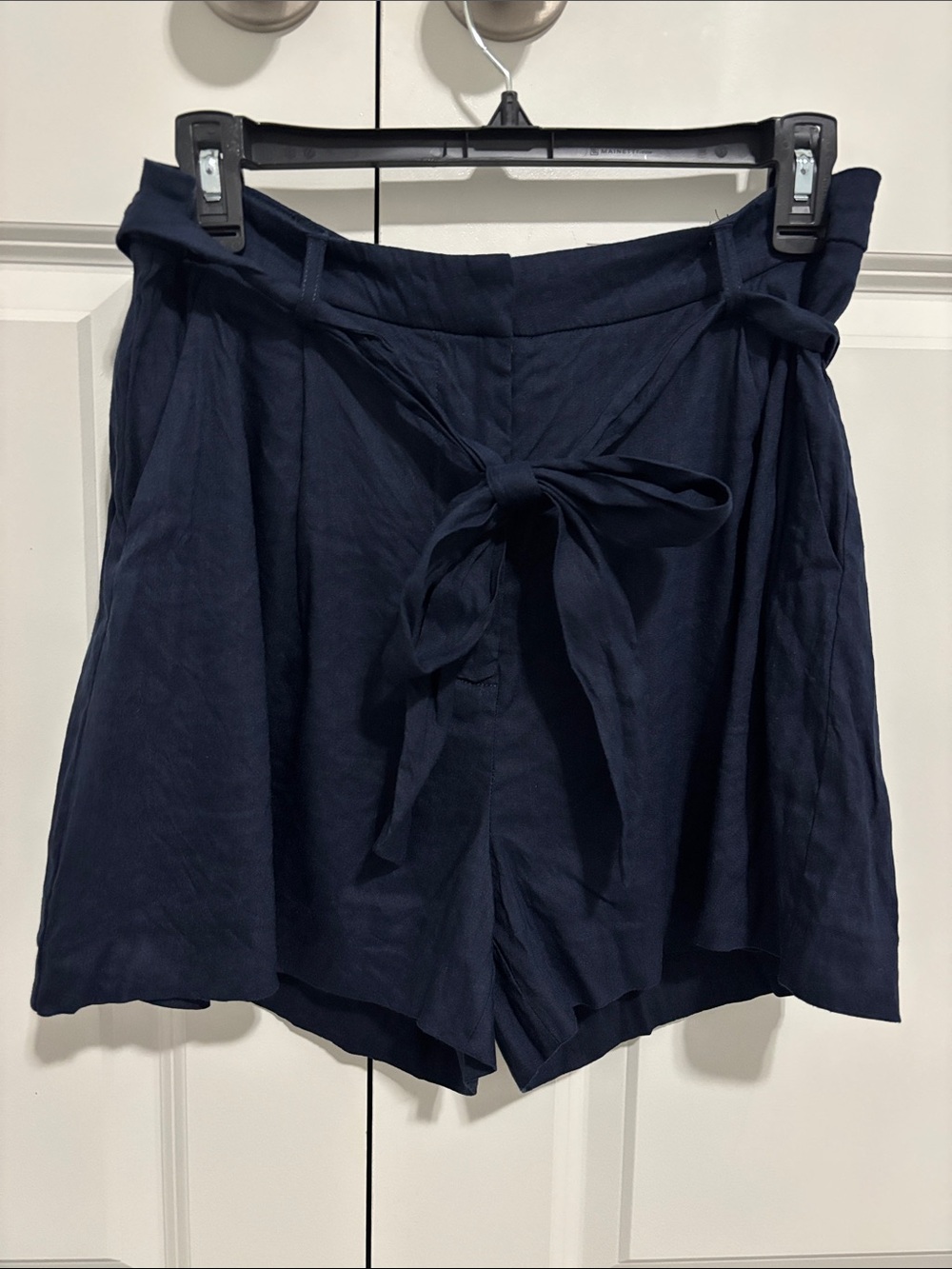 Tie-Front Women's Linen Blend Shorts